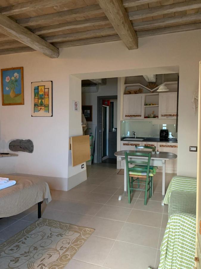 Agriturismo Borgo Pirolino オルヴィエート エクステリア 写真